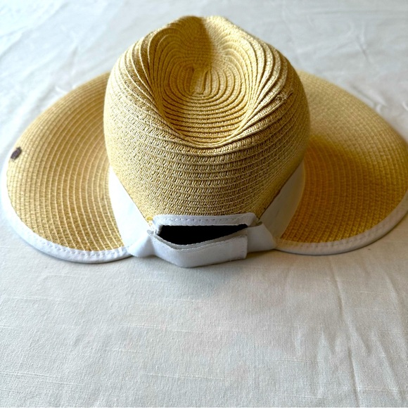 CALIA Carrie Underwood - adjustable straw hat, perfect for the summer, EUC - Picture 2 of 5